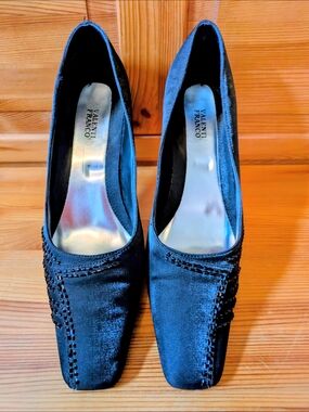 3/$10 Valenti Franco Black Satin Evening Pumps
